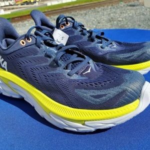 Hoka Clifton Edge Women’s 7.5